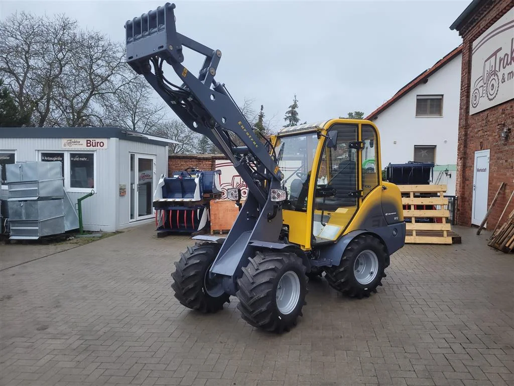 Hoflader Eurotrac W12 Vollkabine - neuer Style – Bild 6