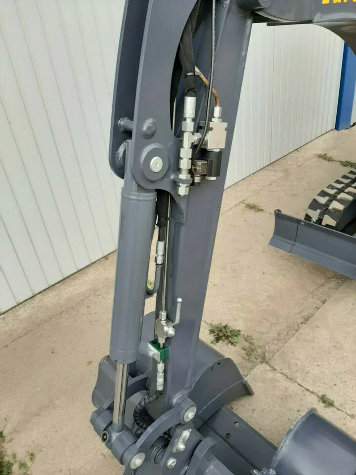 Minibagger Eurotrac HE18-1 – Bild 10