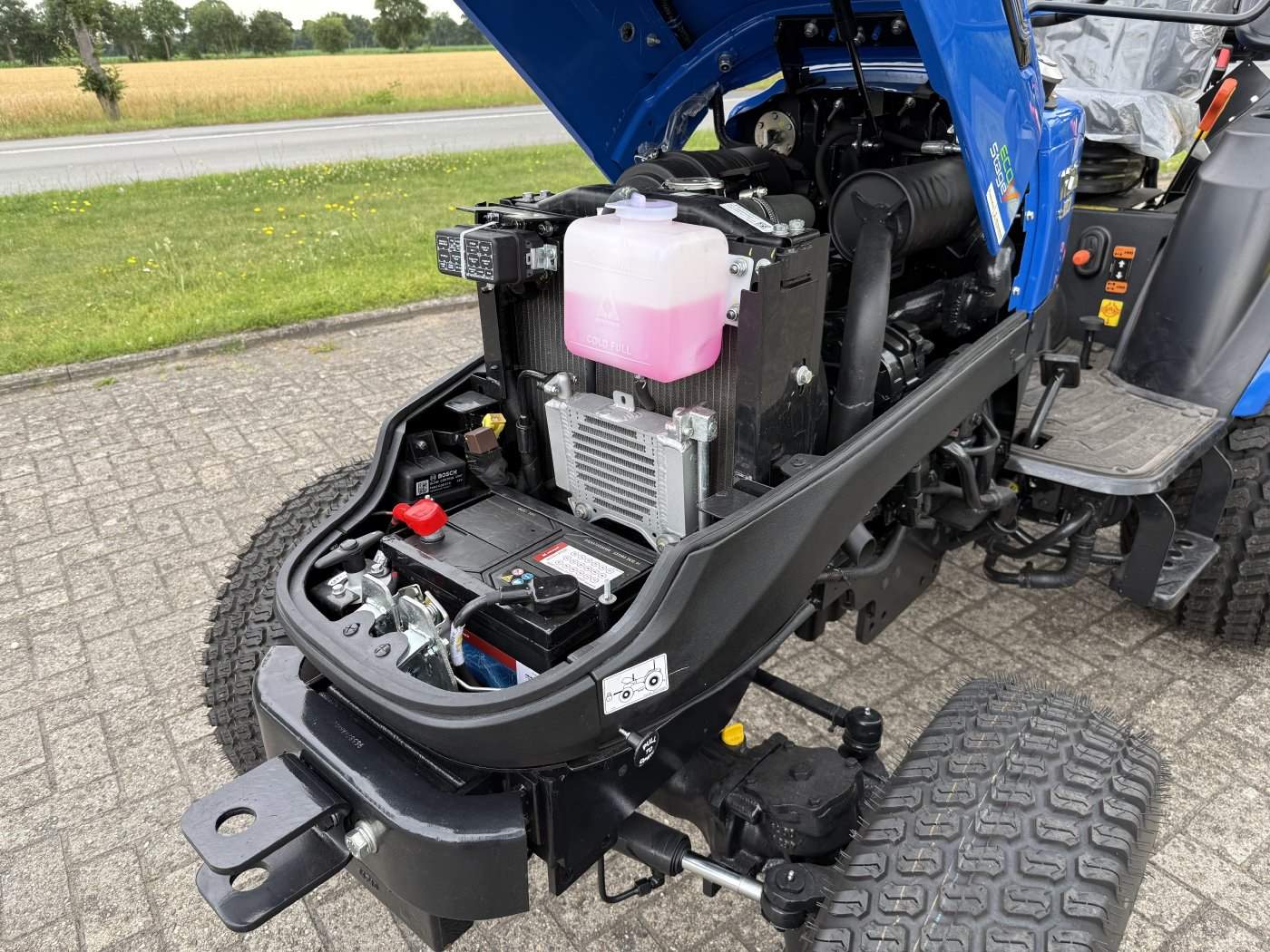 Solis Kompakttraktor 26 HST Vorführer mit Rasen-Bereifung groß -sofort verfügbar – Bild 10
