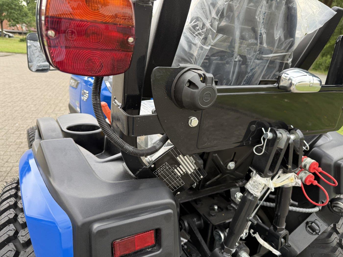 Solis Kompakttraktor 26 HST Vorführer mit Rasen-Bereifung groß -sofort verfügbar – Bild 7